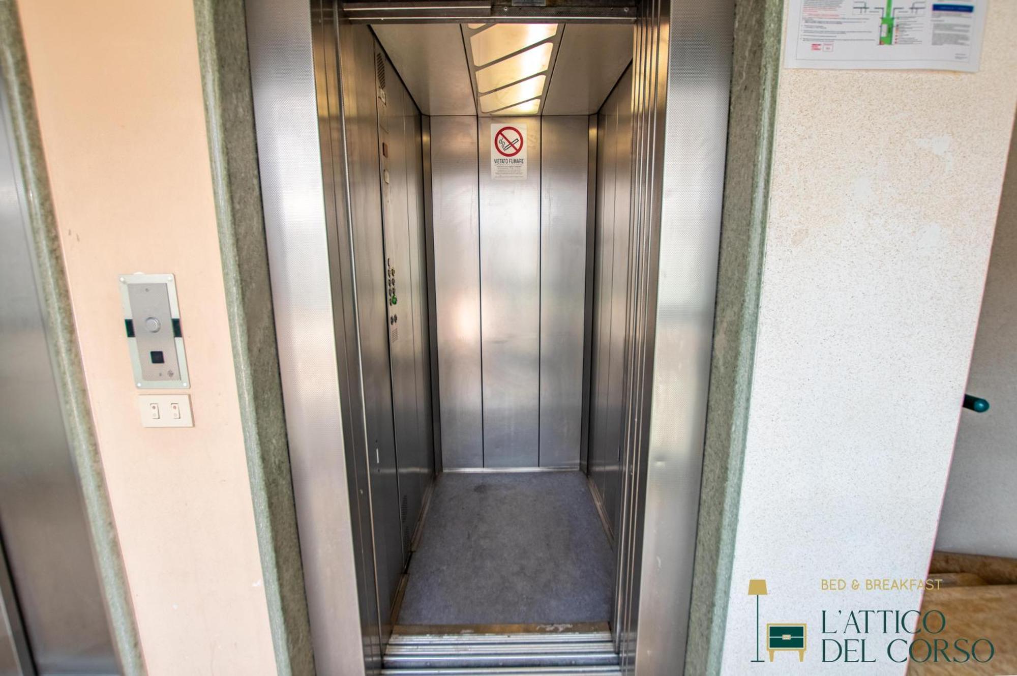 L'Attico Del Corso Apartamento Trieste Exterior foto