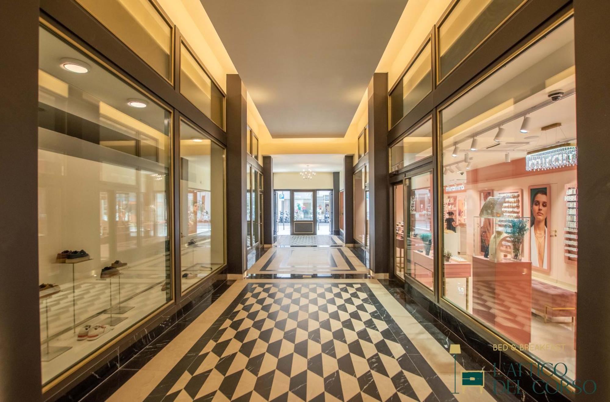 L'Attico Del Corso Apartamento Trieste Exterior foto